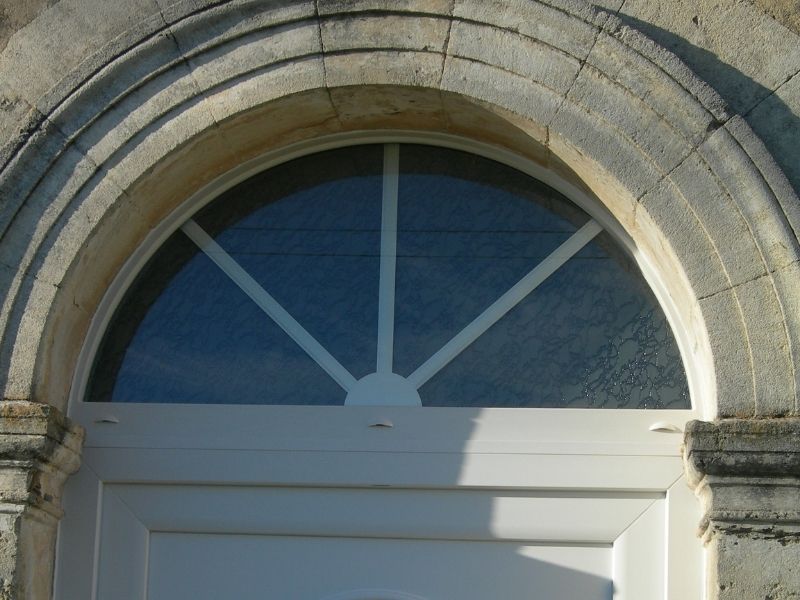 Installation de portes et fenêtres à Royan, Saintes et Cognac