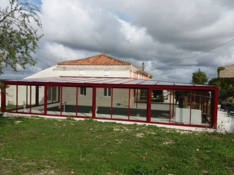 Store banne à Saintes